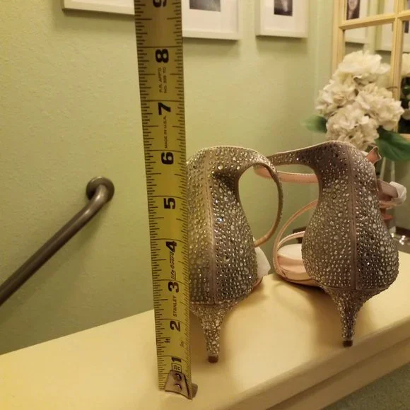 Jewel Badgley Mischka Rhinestone Heeled Sandal Formal 8.5 NIB Tangerine - Picture 3 of 7